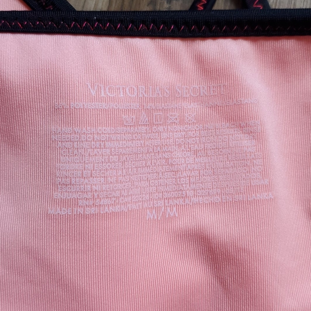 Victoria Secret bikini - Picture 4 of 4